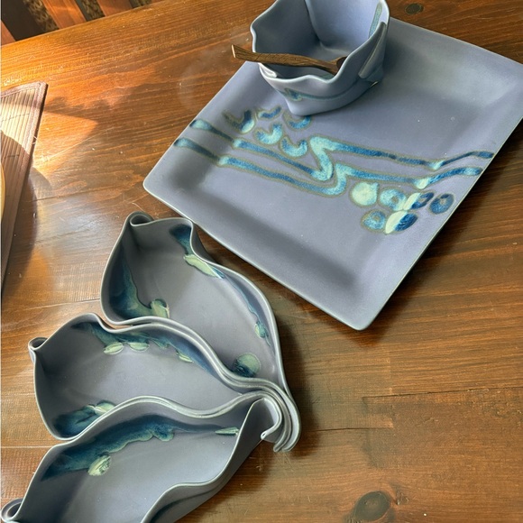 Hilborn glazed pottery serving set - Picture 1 of 8